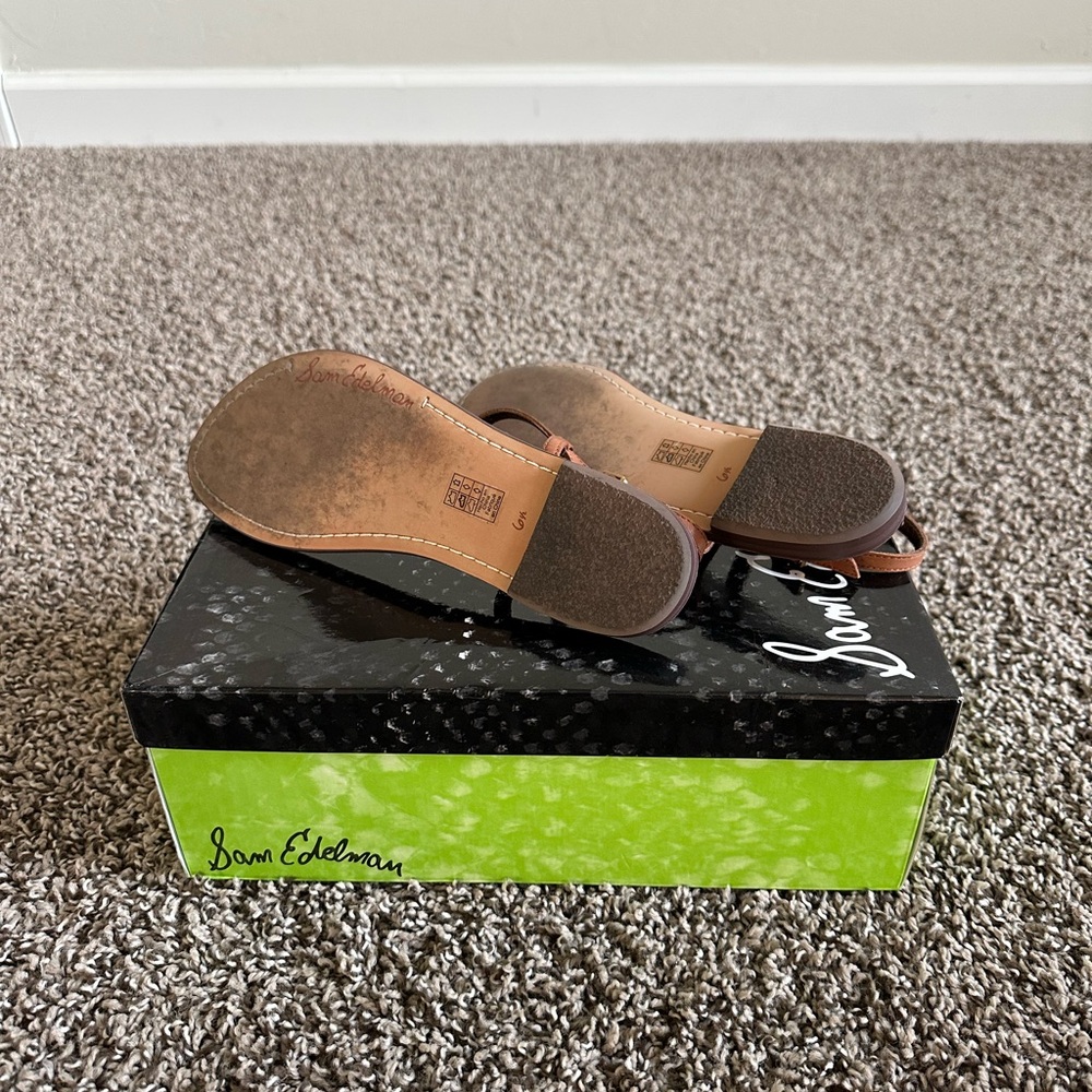 Sam Edelman Women's Gigi T-Strap Flat, size 6.5 - Picture 5 of 5